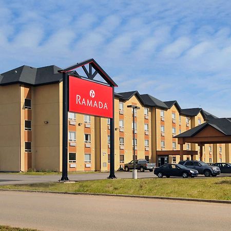 Ramada By Wyndham Cold Lake Exteriör bild